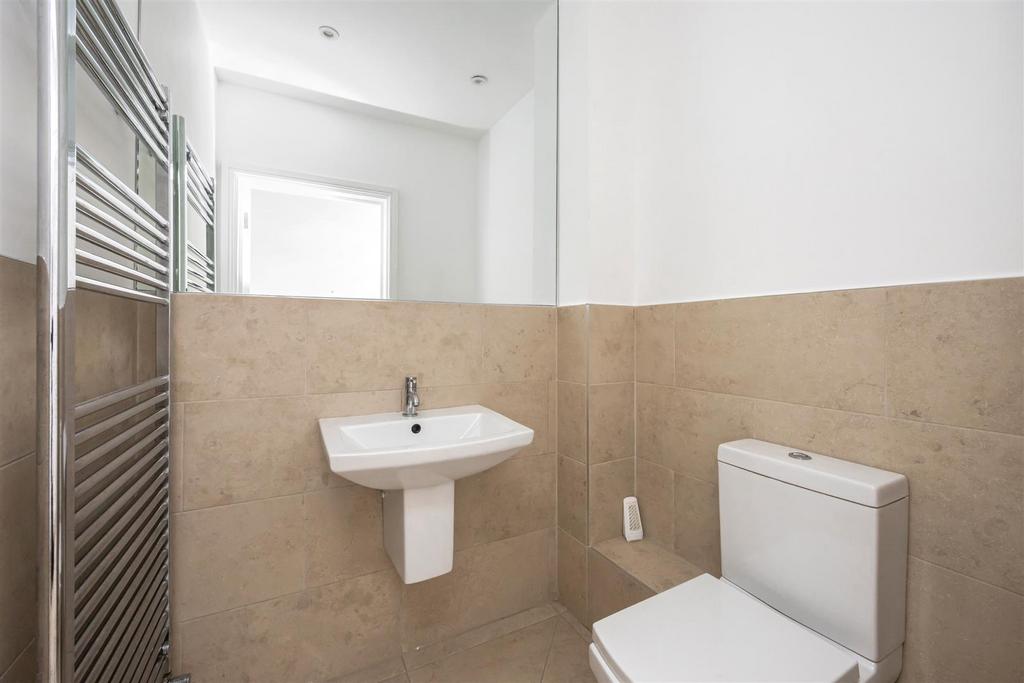 G/f Cloakroom