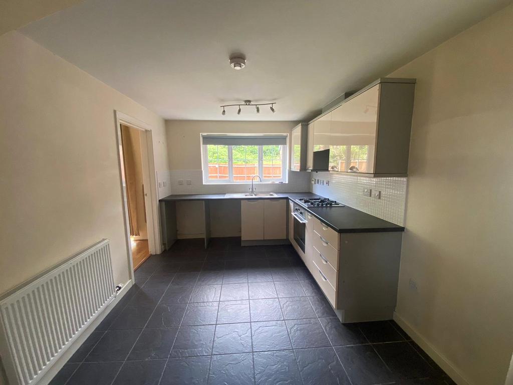 Stackyard Close, Leicester LE3 – další