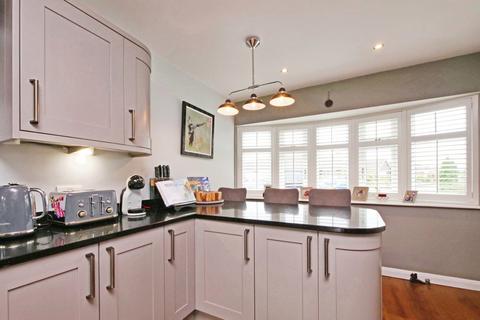 47 Avon Drive, Huntington, York, YO32 9YA