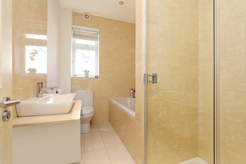 84b Cambridge Road, London, SW20 0PS