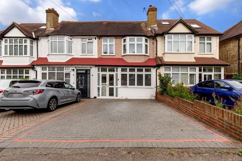 61 Bridgewood Road, Worcester Park, KT4 8XR