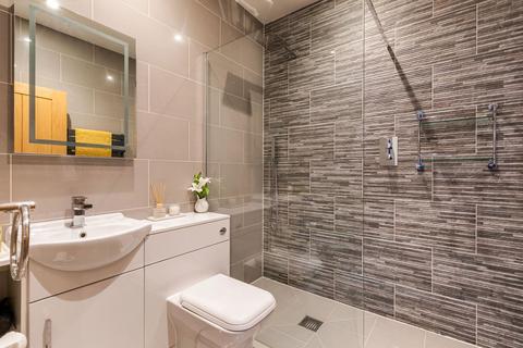 61 Bridgewood Road, Worcester Park, KT4 8XR
