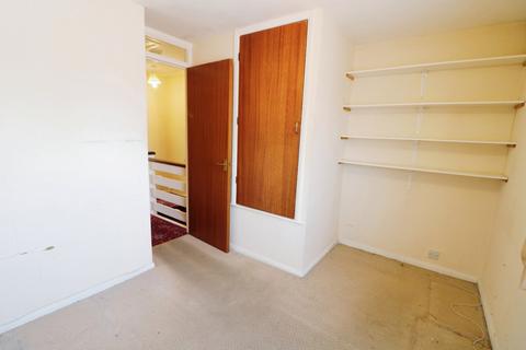19 Bronte Close, Ilford, IG2 6XS