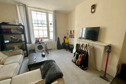 1 bedroom flat to rent, Queens Road, Brighton, BN1