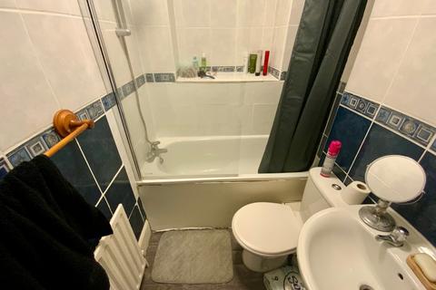 1 bedroom flat to rent, Queens Road, Brighton, BN1