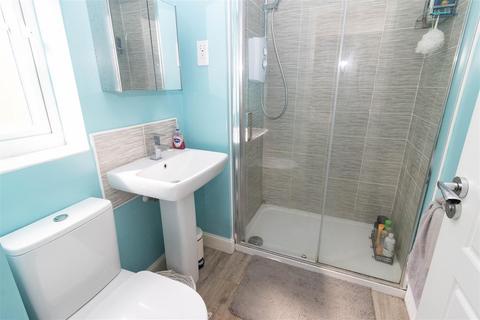 44 Ascot Drive, North Gosforth, Newcastle Upon Tyne, NE13 6PN