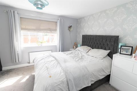 44 Ascot Drive, North Gosforth, Newcastle Upon Tyne, NE13 6PN