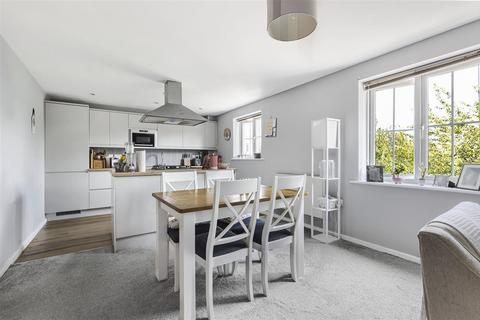 2 bedroom flat for sale, Crabtrees, Saffron Walden CB11