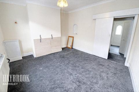 2 bedroom end of terrace house for sale, Station Road, Barnsley