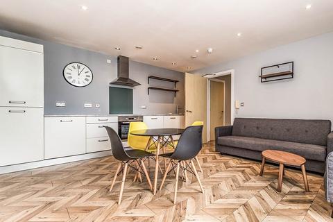 2 bedroom apartment to rent, Water Street, Manchester M3