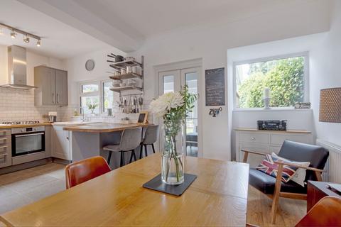 4 Stanley Avenue, Sutton Coldfield, B75 7EQ