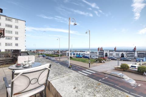 2 bedroom flat for sale, Crossways Mansions Marina, Bexhill-On-Sea