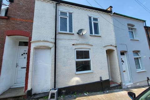 3 bedroom terraced house to rent, Luton LU1