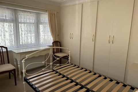 2 bedroom park home for sale, Hook Common, Hook, Berkshire