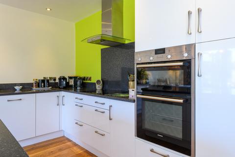 68 Leigh Road, Street, BA16 0HD