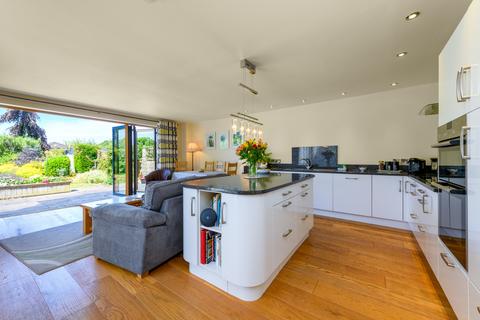 68 Leigh Road, Street, BA16 0HD
