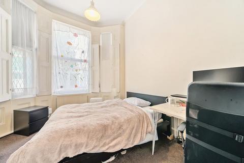 2 bedroom maisonette for sale, Linden Gardens,  London,  W2,  W2