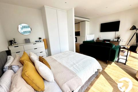 Studio for sale, Marsh Wall, London, E14