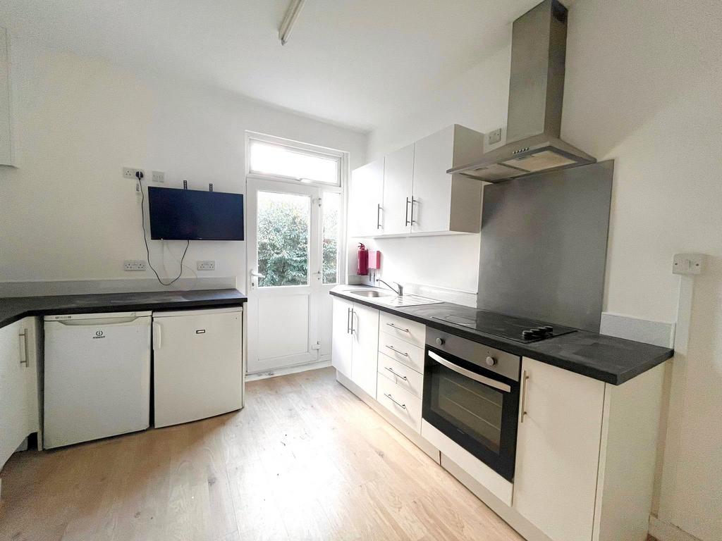 Kitche~1