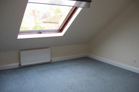 3 bedroom terraced house to rent, Monkswood Court, Station Road, Marlow, Buckinghamshire, SL7