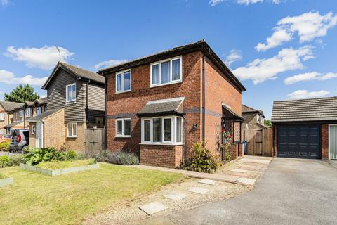 24 Benson Close, Bicester, OX26 4FQ