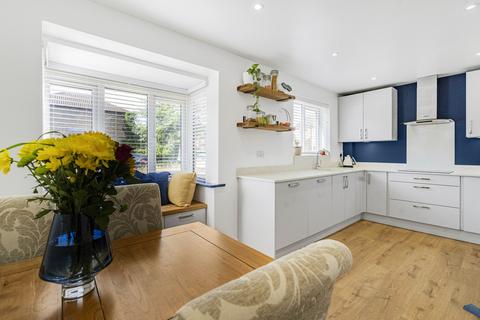 24 Benson Close, Bicester, OX26 4FQ