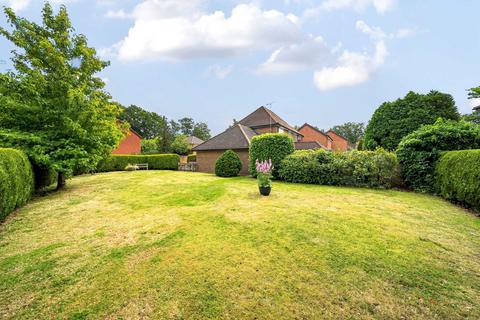 11 Ellery Close, Cranleigh, GU6 8DF