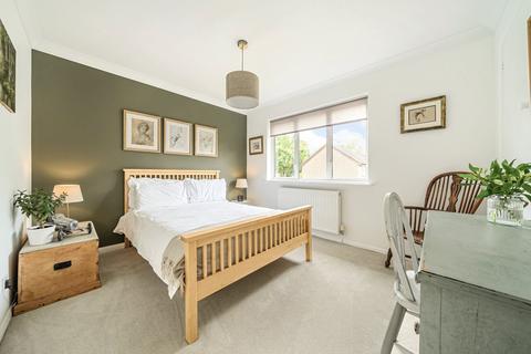 11 Ellery Close, Cranleigh, GU6 8DF
