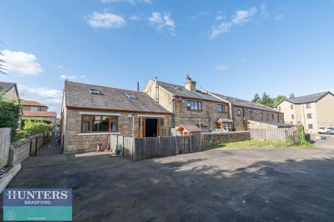 3 bedroom end of terrace house for sale, REF TN - Low Newall Field Newall, Bradford, West Yorkshire, BD5 8AS