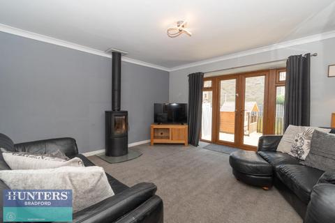 3 bedroom end of terrace house for sale, REF TN - Low Newall Field Newall, Bradford, West Yorkshire, BD5 8AS