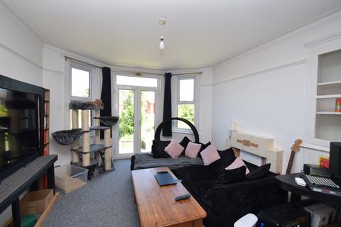 1 bedroom flat for sale, Lewes Road, Eastbourne BN21