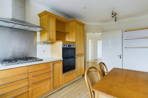 7, Kinver Mount Comber Grove, Kinver, Stourbridge, DY7 6EY