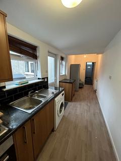 3 bedroom house share to rent, at Bristol, 53, Mogg Street BS2