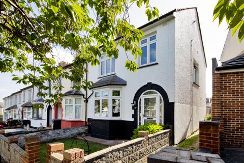 10 Milton Avenue, Gravesend, DA12 1QL