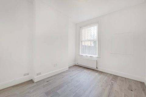 4 bedroom terraced house to rent, Downhills Park Road, N17, Tottenham, London, N17