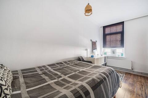 1 bedroom flat for sale, Chadworth House, Clerkenwell, London, EC1V