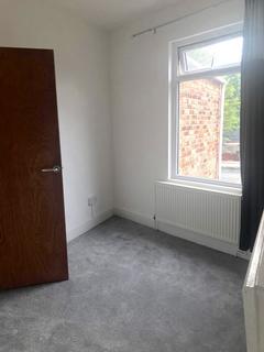 4 bedroom terraced house to rent, Pretoria Road, London N17