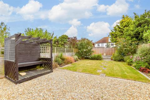 3 bedroom semi-detached house for sale, Highland Avenue, Bognor Regis, West Sussex