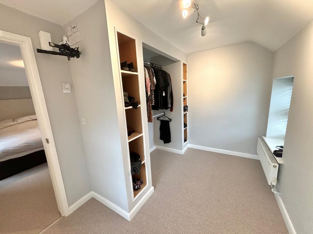 Master bedroom dressing room