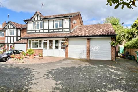 4 bedroom detached house for sale, Cloister Drive, Halesowen