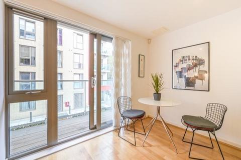 Studio for sale, Caxton Apartments, Cable Street, London, E1 0EY