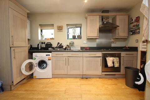 2 bedroom end of terrace house to rent, Castle Mews, Brighton BN1