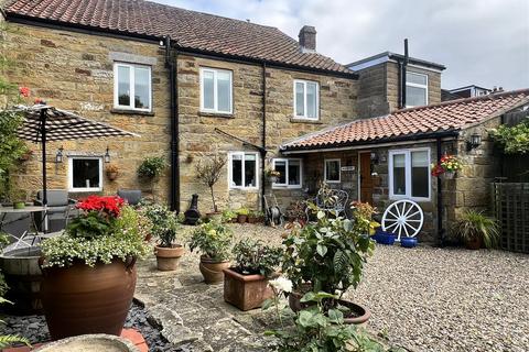 3 bedroom cottage for sale, High Street, Cloughton, Scarborough