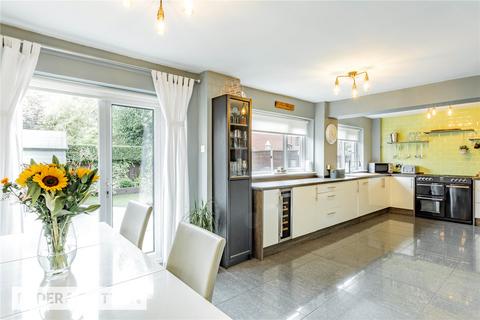 14 Exeter Drive, Ashton-under-lyne, OL6 8BZ