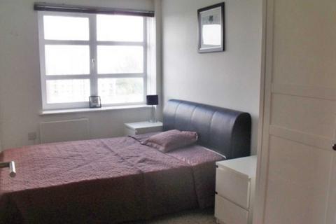 2 bedroom apartment to rent, Spindletree Avenue, Manchester M9