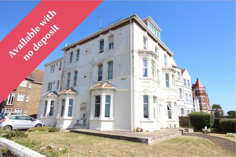 2 bedroom flat to rent, Marine Parade East, Clacton-on-Sea