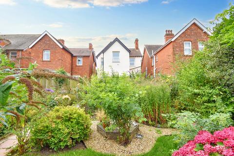 4 bedroom detached house for sale, Ida Road, Skegness, PE25