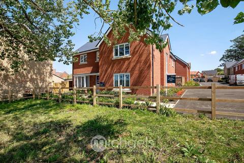 4 bedroom detached house for sale, Hatfield Grove, off Bury Lane, Hatfield Peverel, Chelmsford, CM3