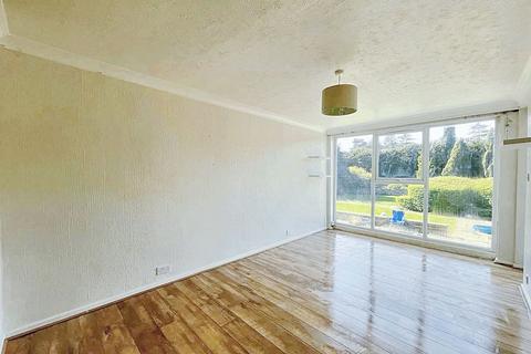 2 bedroom flat for sale, Willow Court, Beverley, East Riding of Yorkshire, HU17 7LW