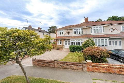 45 Morgan Crescent, Theydon Bois, Epping, CM16 7DU
